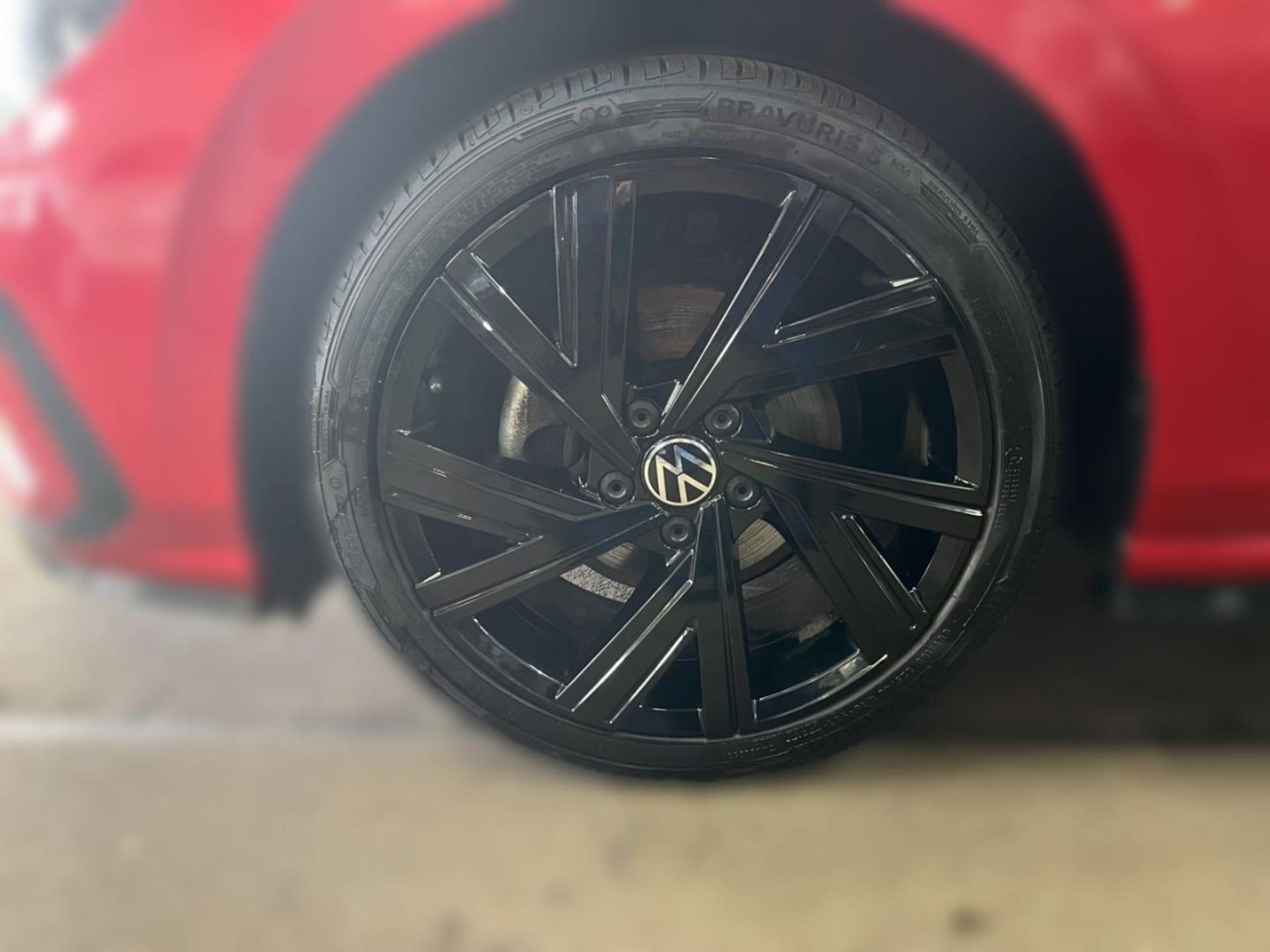 Volkswagen Golf R-Line