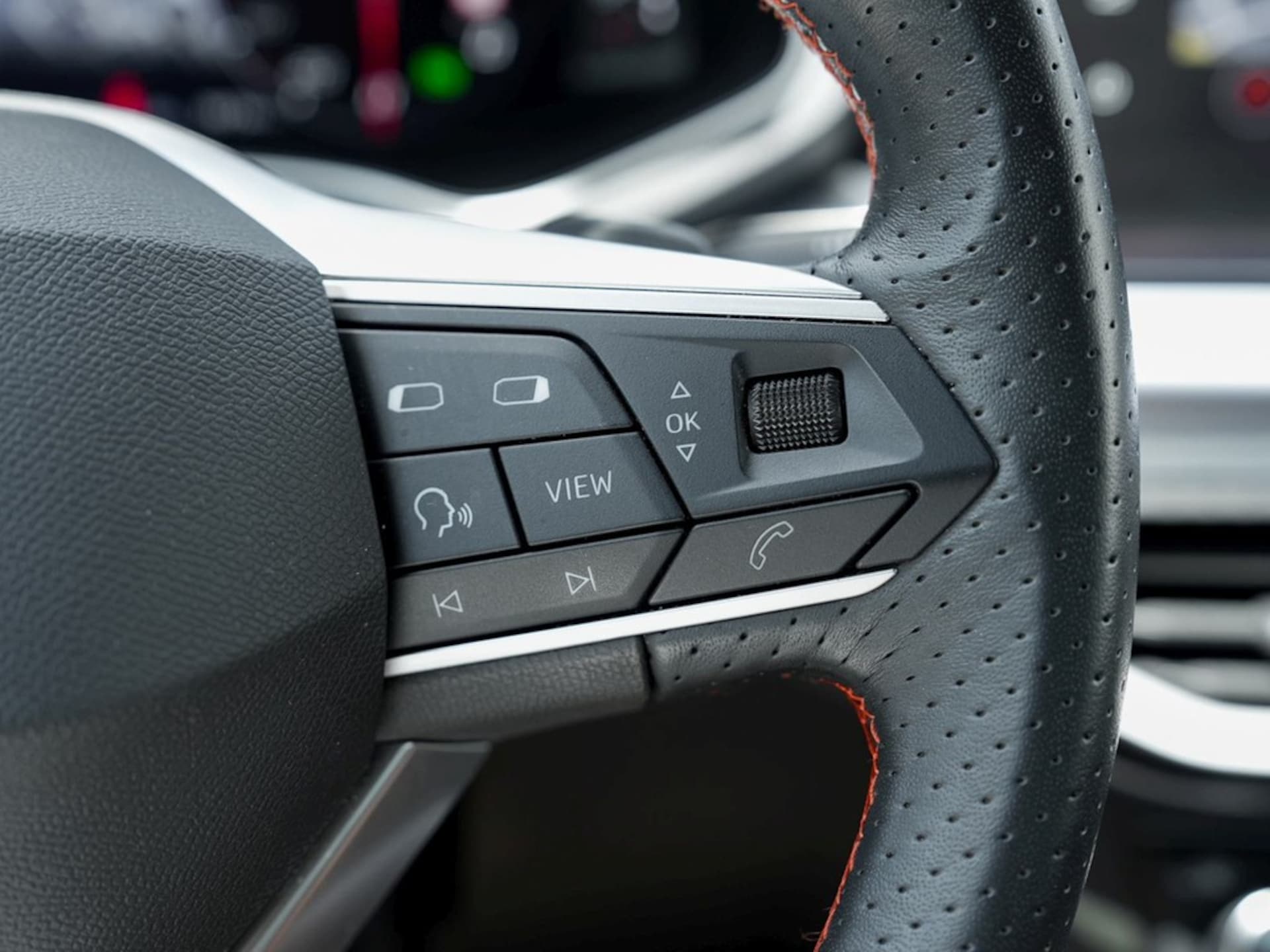 SEAT Arona FR