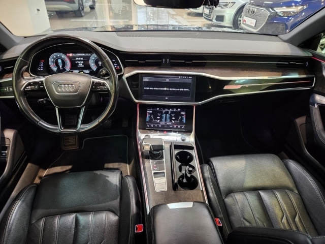 Audi A7 55 TFSI quattro Premium 250 340 kW hp S tronic 6