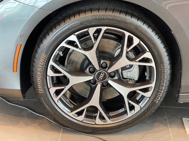 2026 Audi A6 Premium Plus - Photo 7