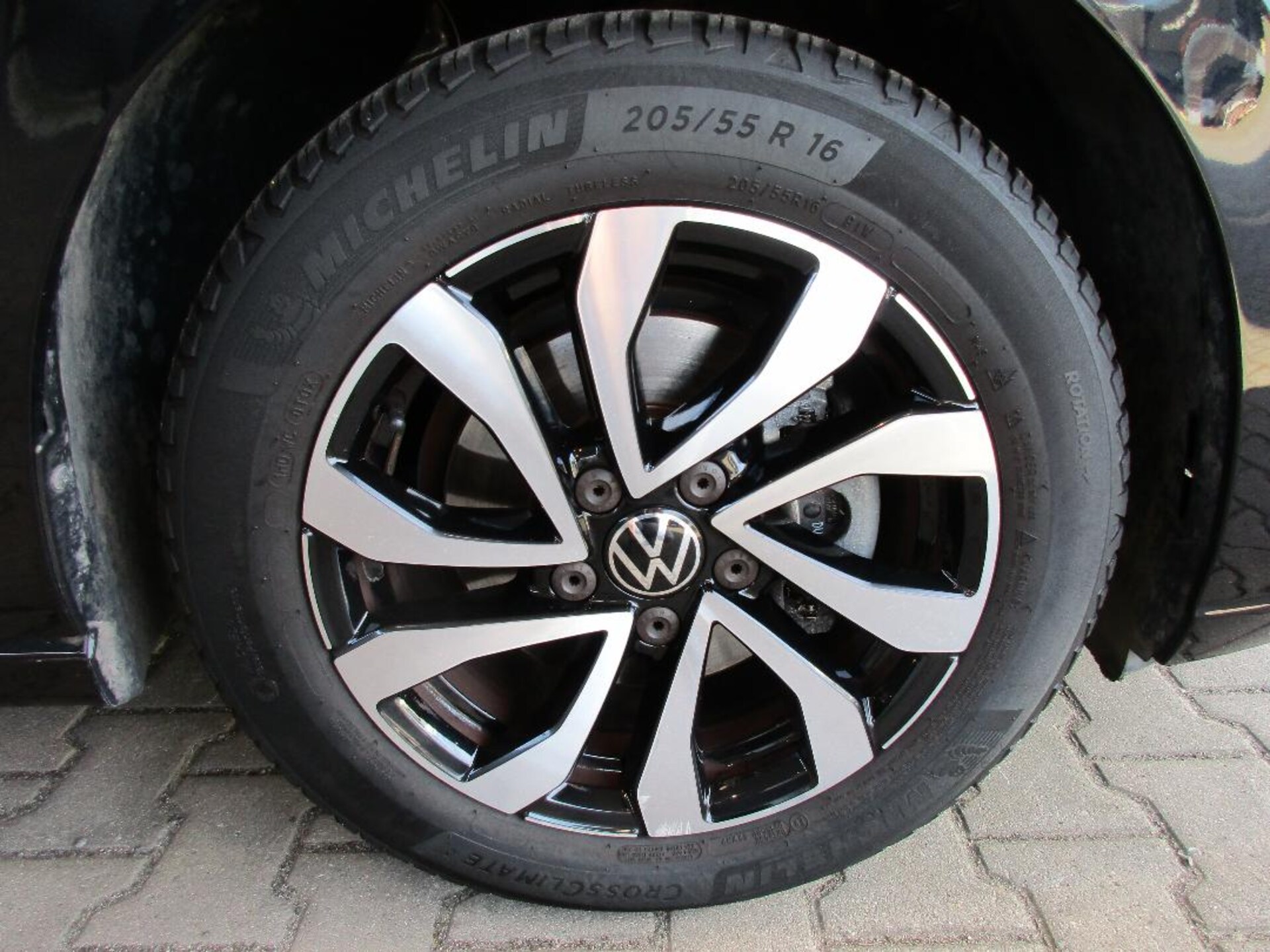 Volkswagen Golf Active