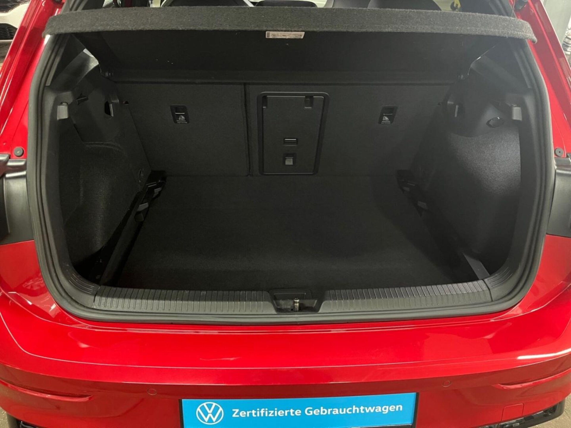 Volkswagen Golf R-Line
