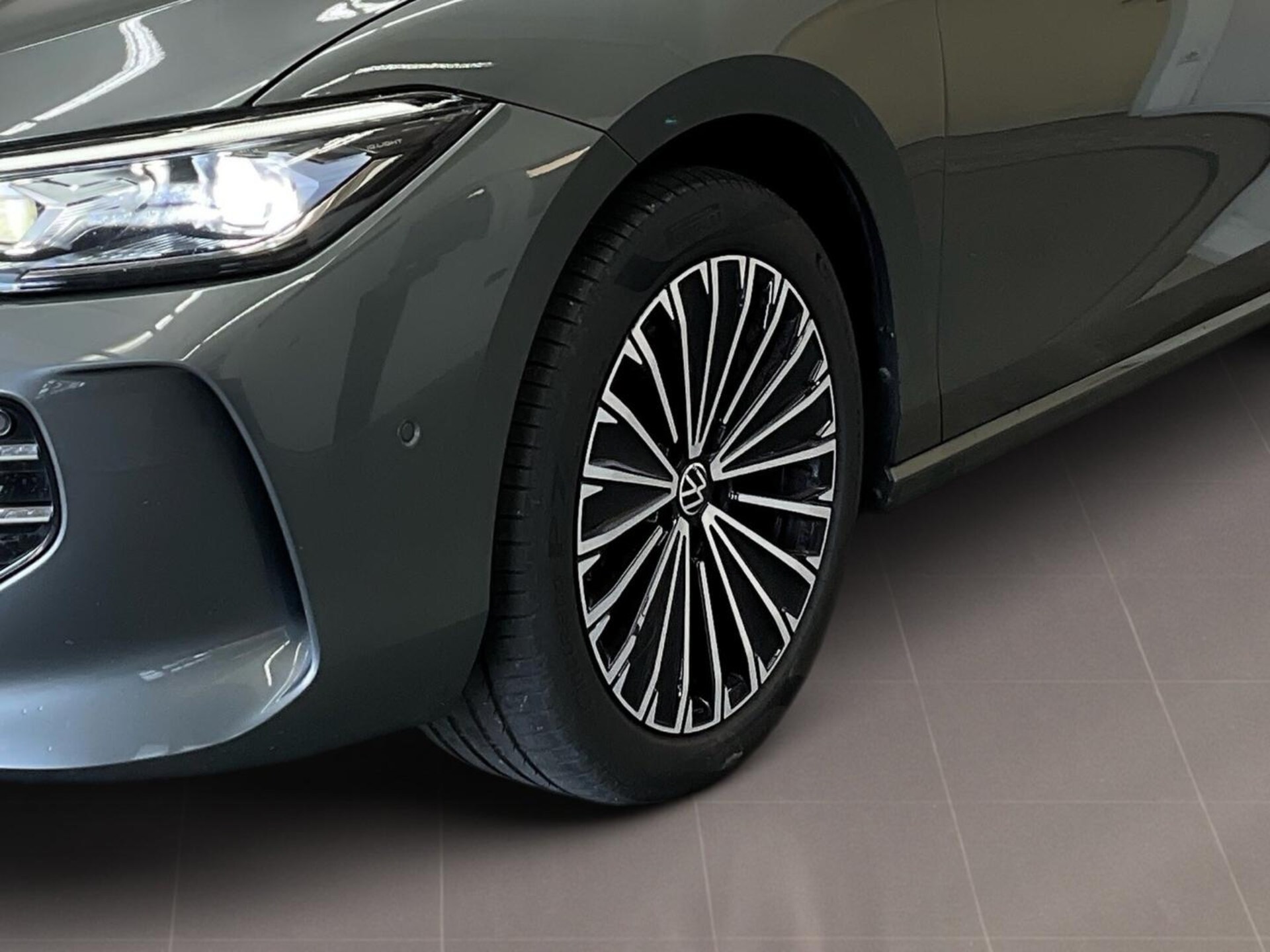 Volkswagen Passat Elegance