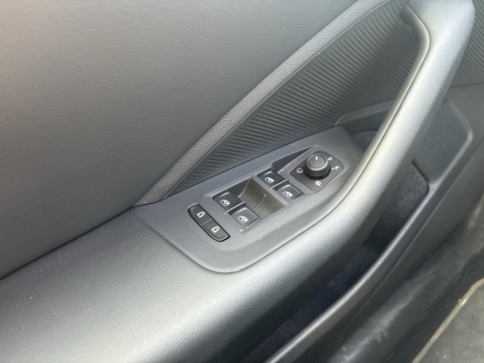 Volkswagen Passat – Bild 17
