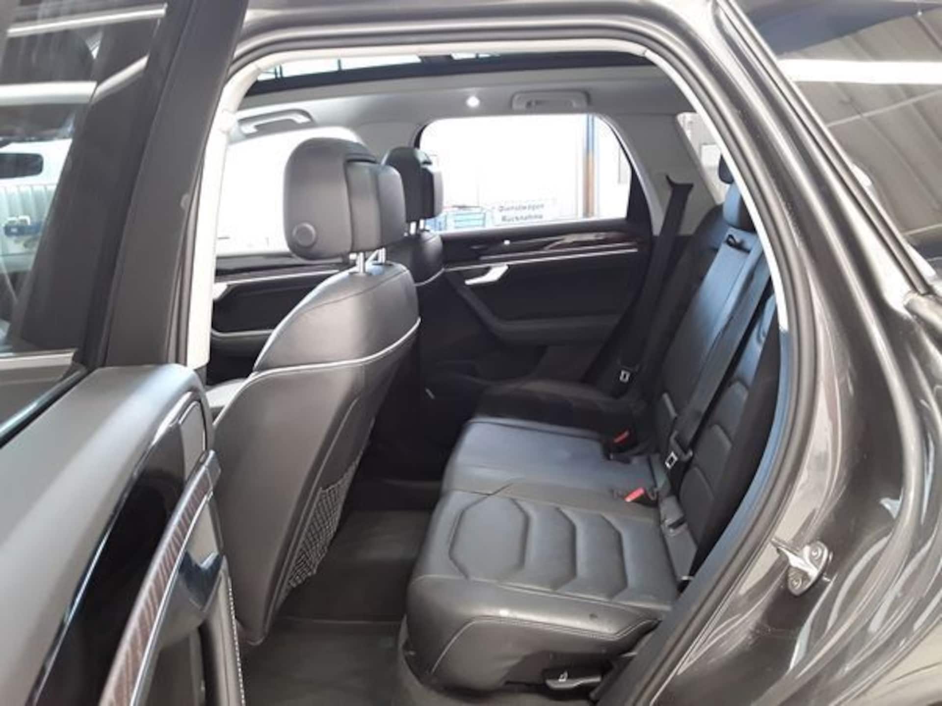 Volkswagen Touareg Elegance