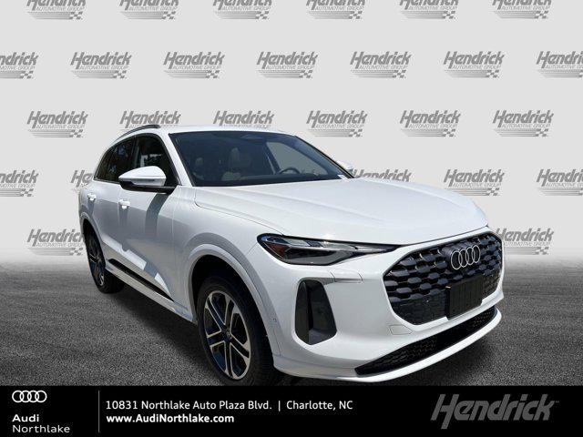 2025 Audi Q5 40 Premium's photo