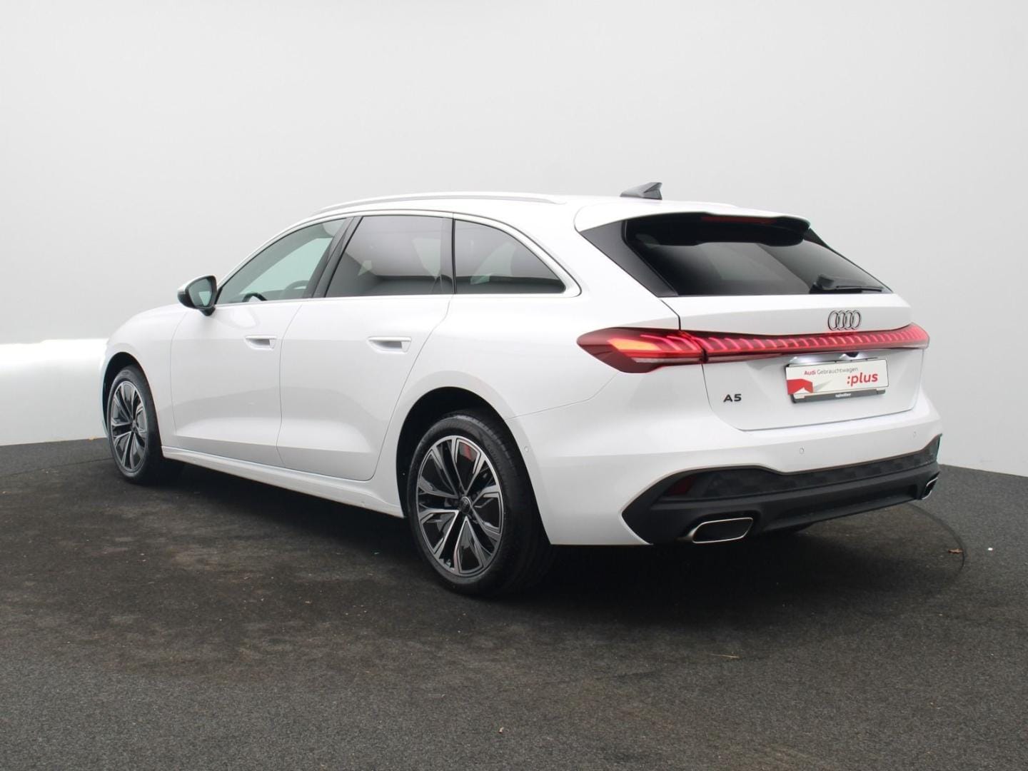 Bild über Audi A5 Avant TFSI 110 kW S tronic - für weitere Informationen kontaktieren Sie den Audi Partner
