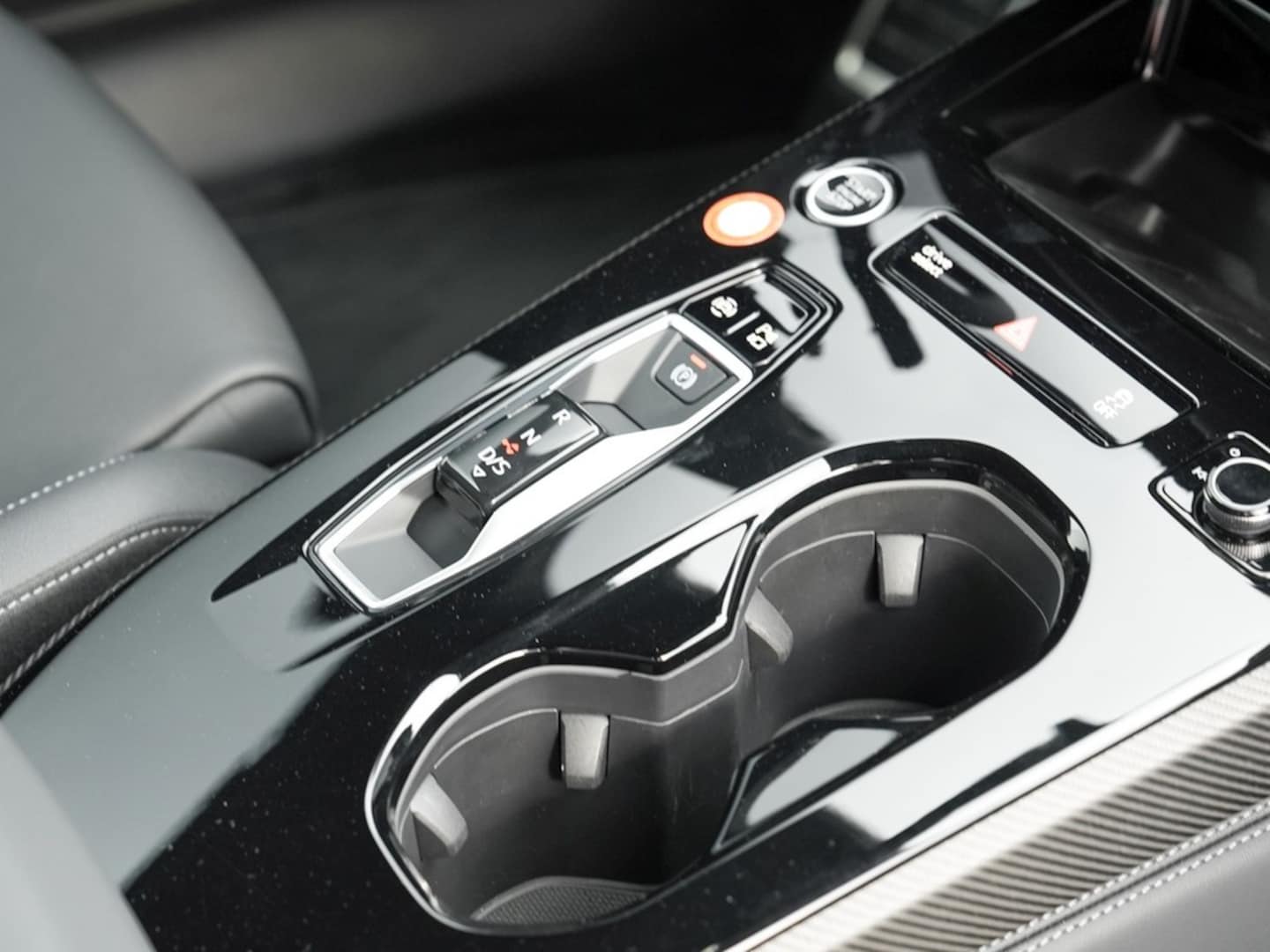 Bild über Audi A5 Avant TDI 150 kW S tronic - für weitere Informationen kontaktieren Sie den Audi Partner