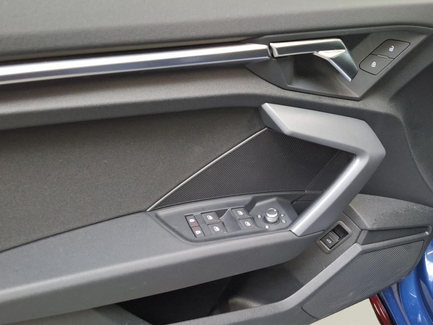 Bild über Audi A3 Limousine S line 35 TDI S tronic - für weitere Informationen kontaktieren Sie den Audi Partner