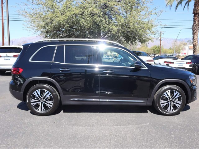 2025 Mercedes-Benz GLB 250