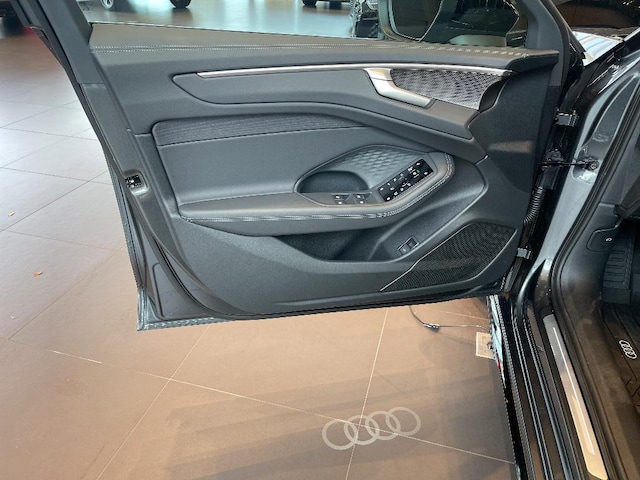 2026 Audi A6 Premium Plus - Photo 9