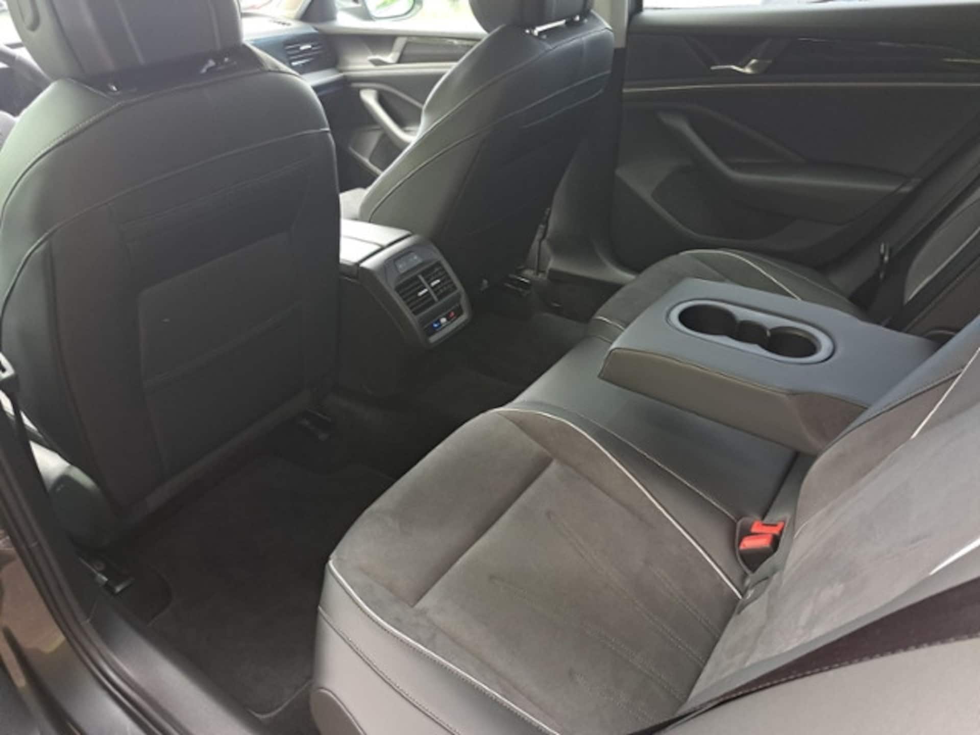 Volkswagen Passat Business