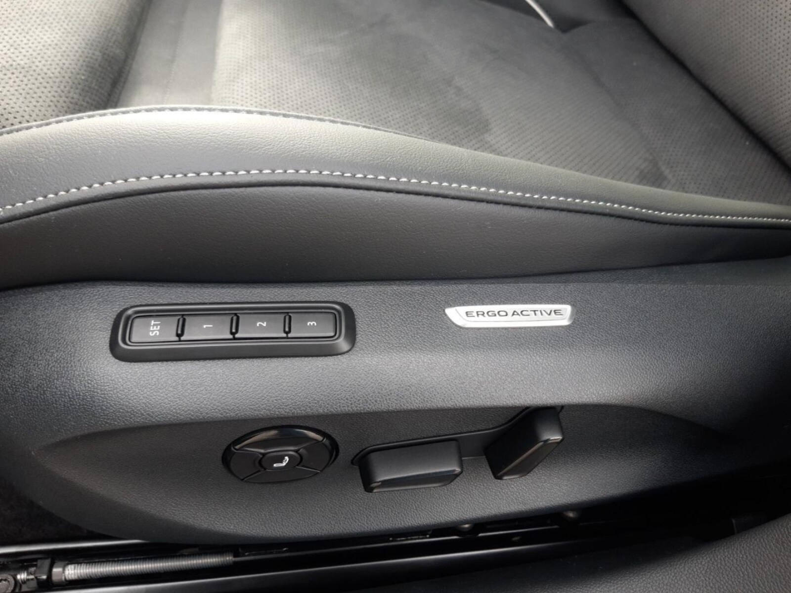 Volkswagen Passat – Bild 21