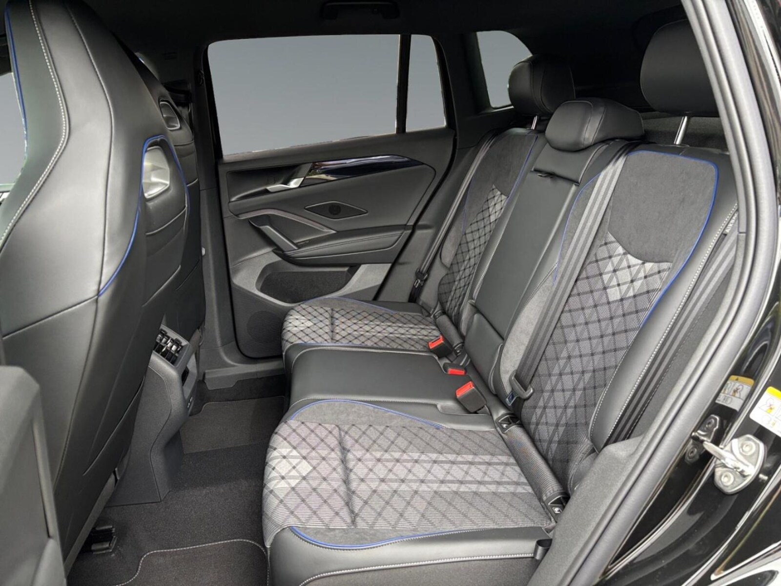 Volkswagen Tiguan – Bild 12