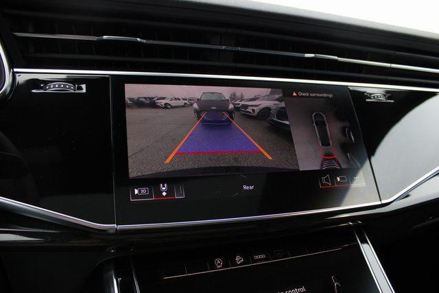 2025 Audi Q8