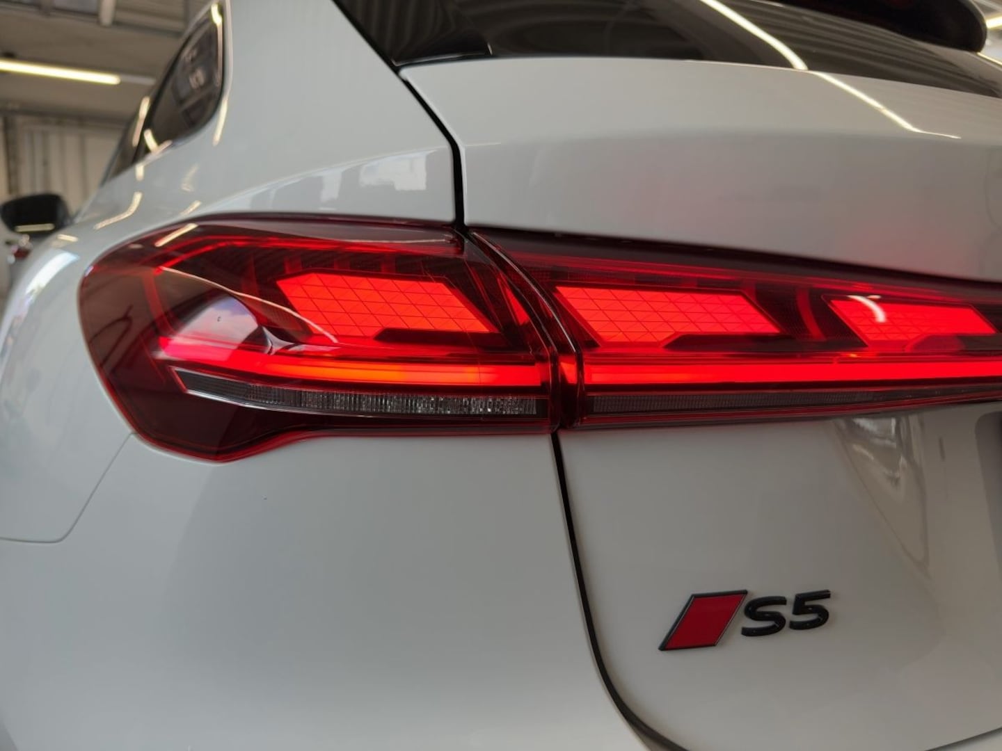 Bild über Audi S5 Avant edition one TFSI 270 kW S tronic - für weitere Informationen kontaktieren Sie den Audi Partner
