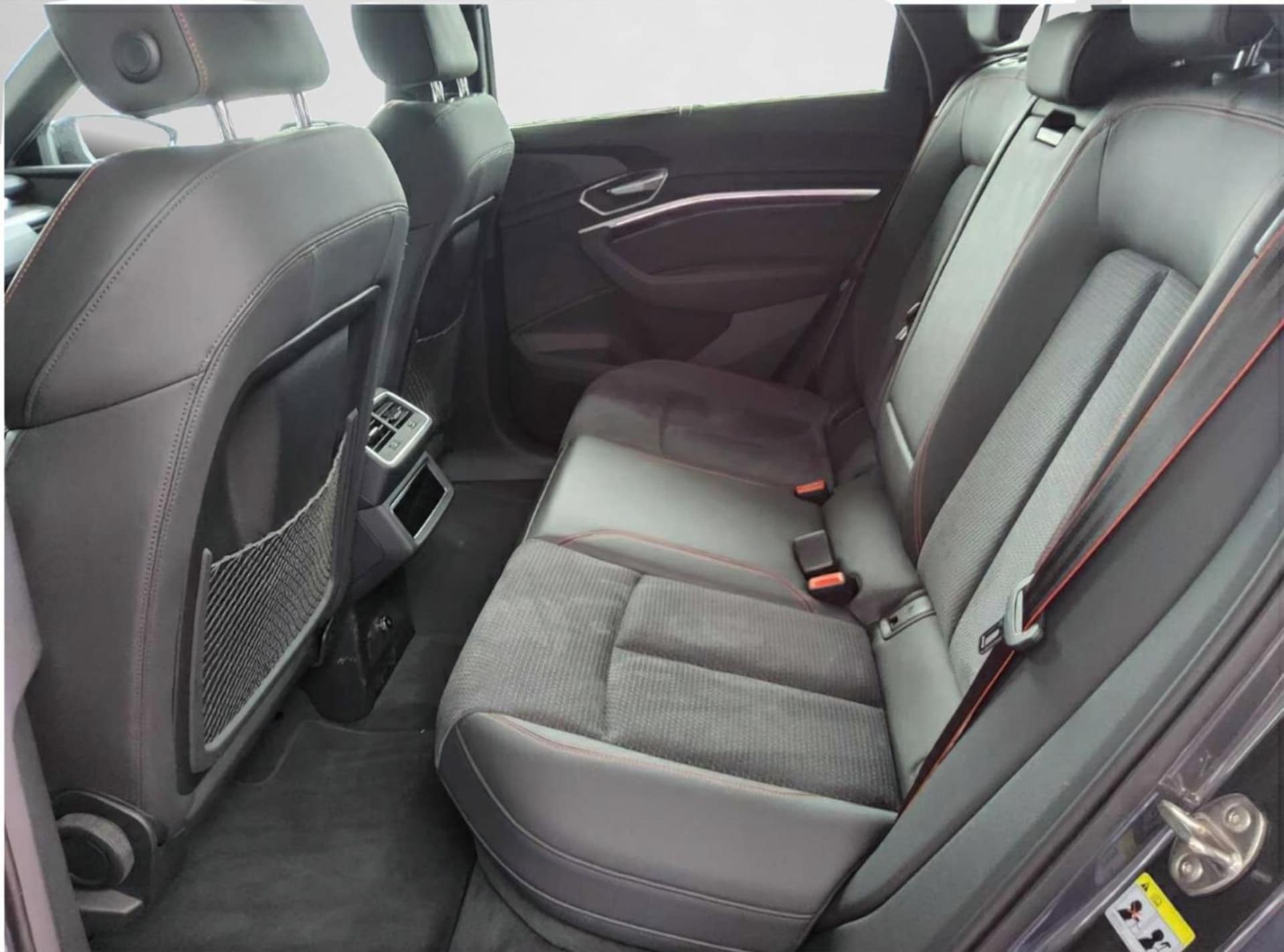 Audi Q8 e-tron S line