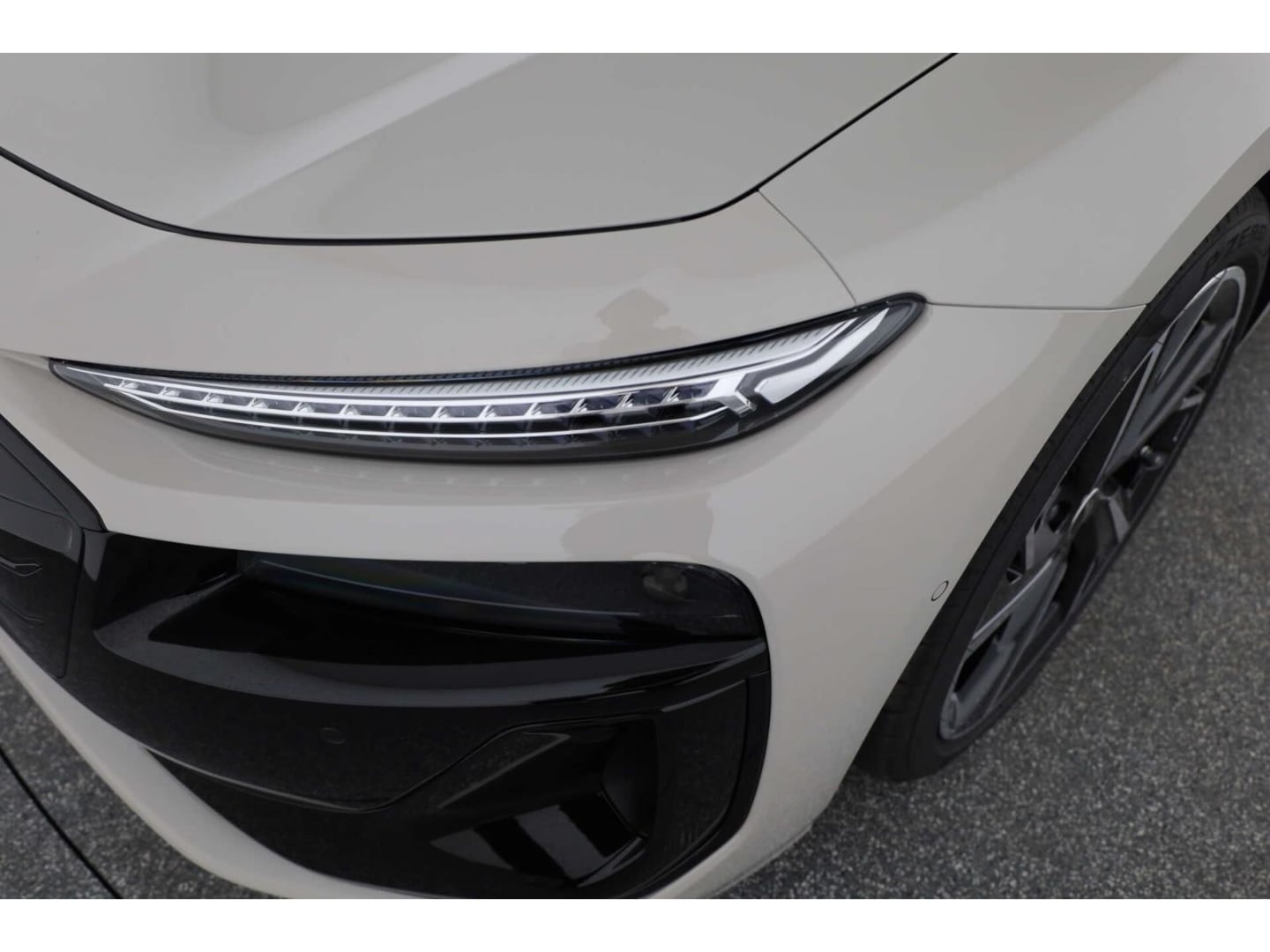Bild über Audi A6 Avant e-tron S line business e-tron quattro 315 kW - für weitere Informationen kontaktieren Sie den Audi Partner