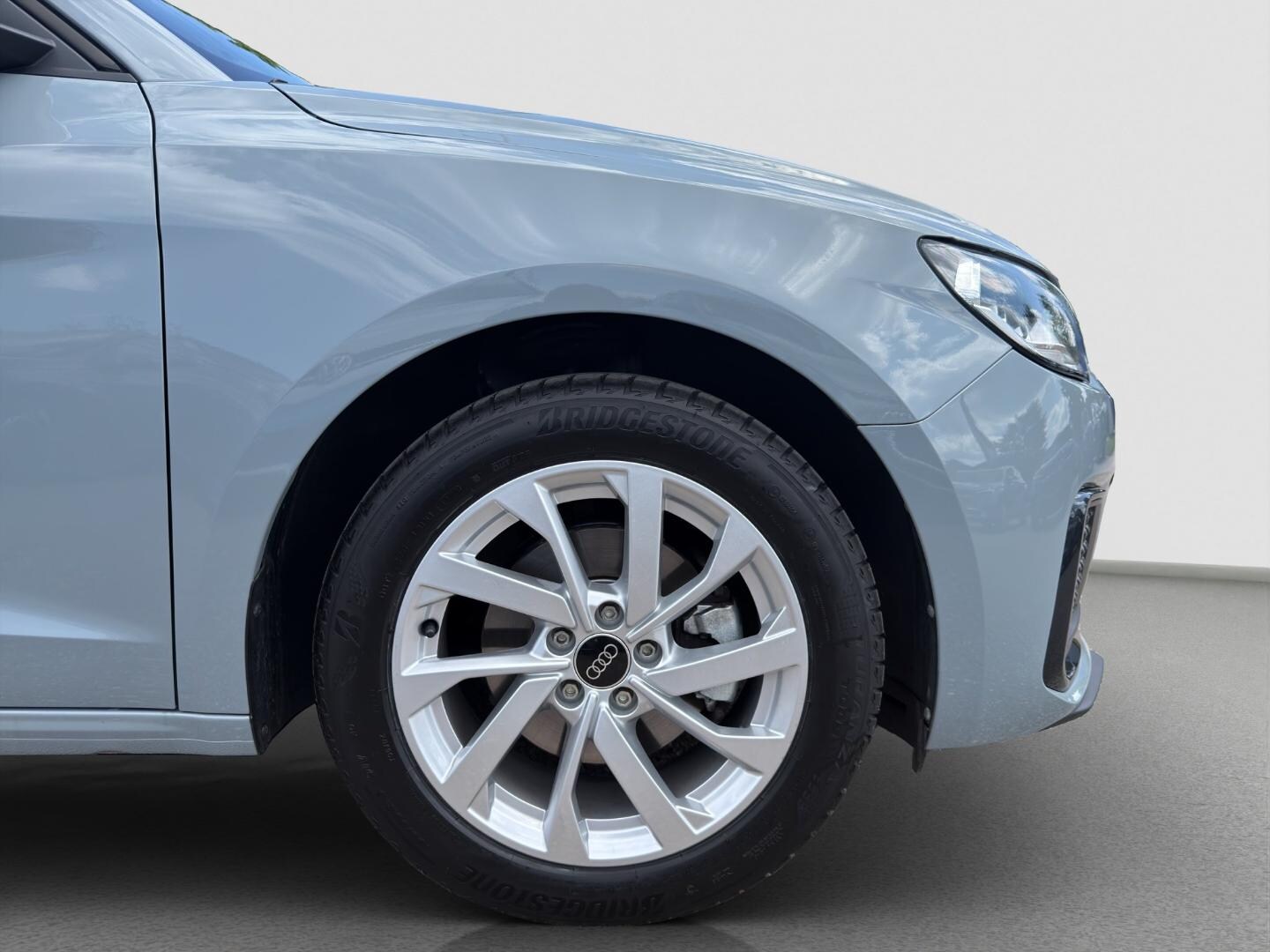 Bild über Audi A1 Sportback advanced 30 TFSI Schaltgetriebe - für weitere Informationen kontaktieren Sie den Audi Partner
