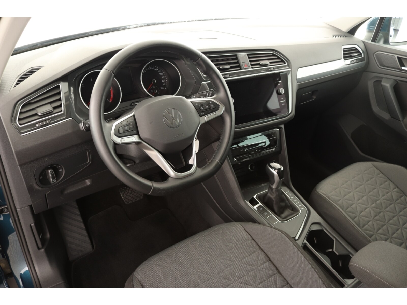 Volkswagen Tiguan – Bild 10