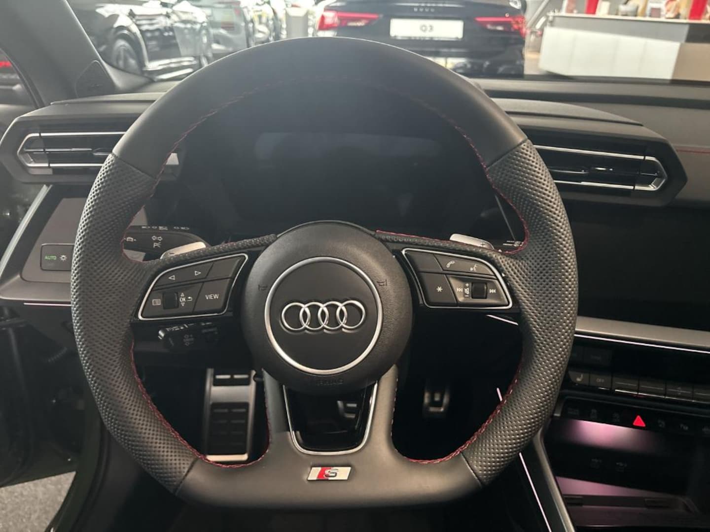Bild über Audi S3 Sportback TFSI quattro S tronic - für weitere Informationen kontaktieren Sie den Audi Partner