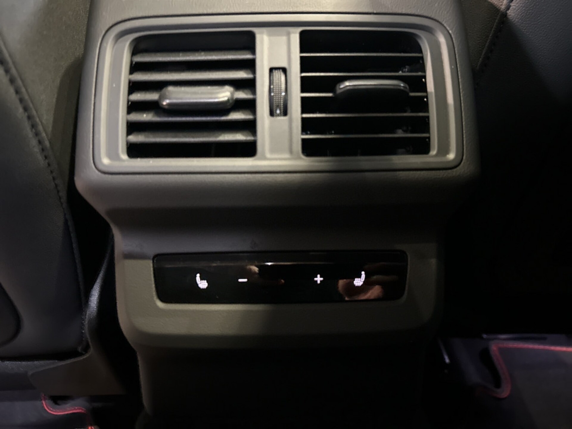 Audi SQ5 Sportback edition one