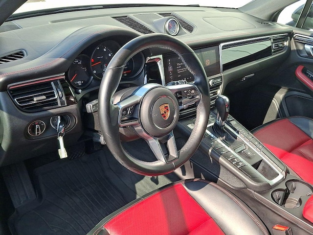 2020 Porsche Macan