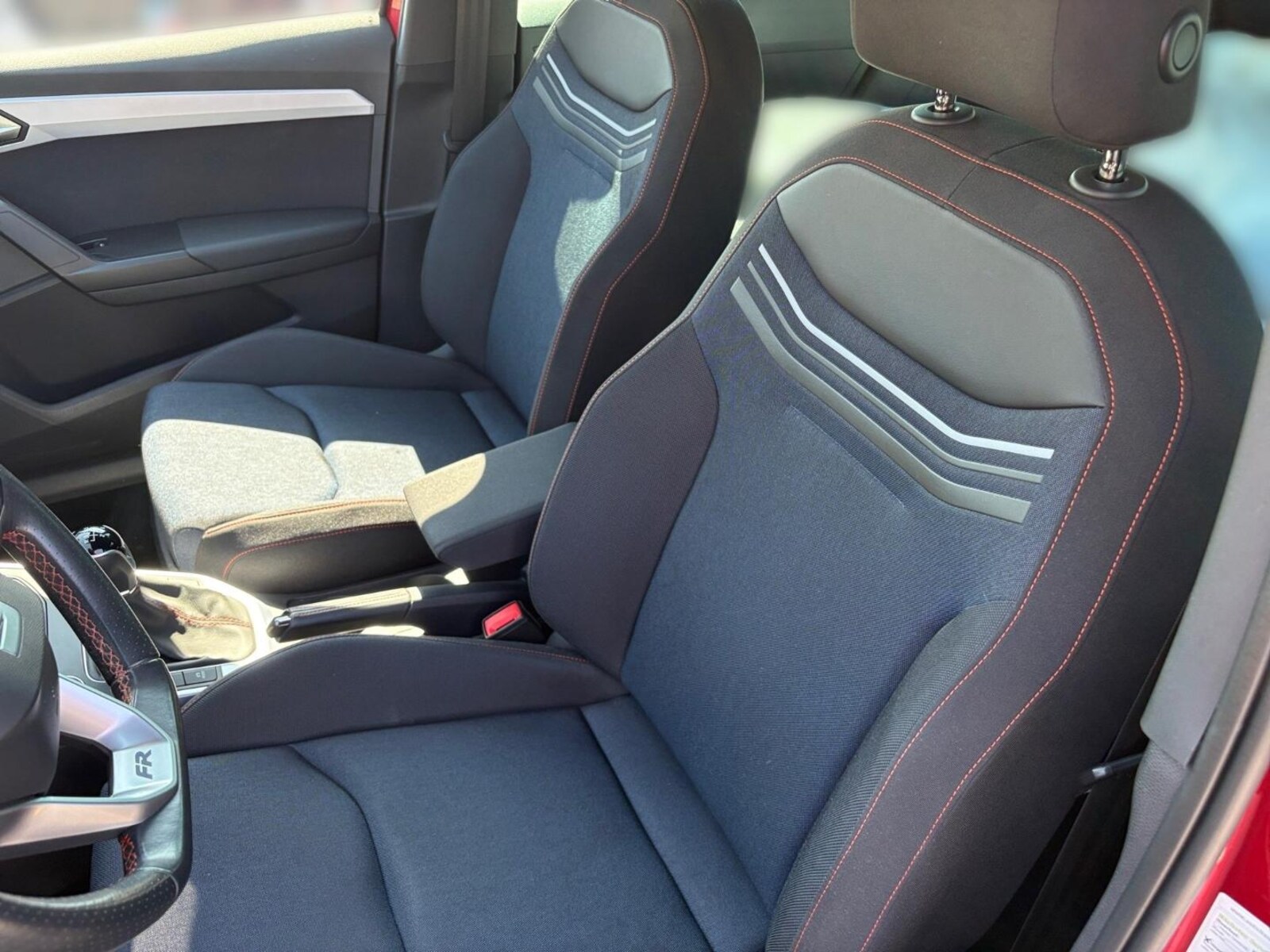 SEAT Arona – Bild 13