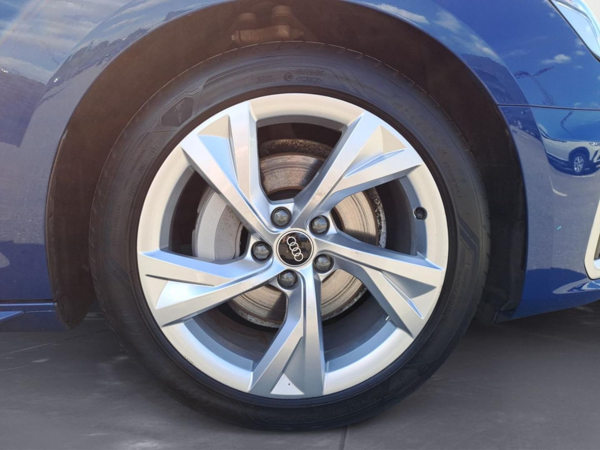Audi A4 Avant S line