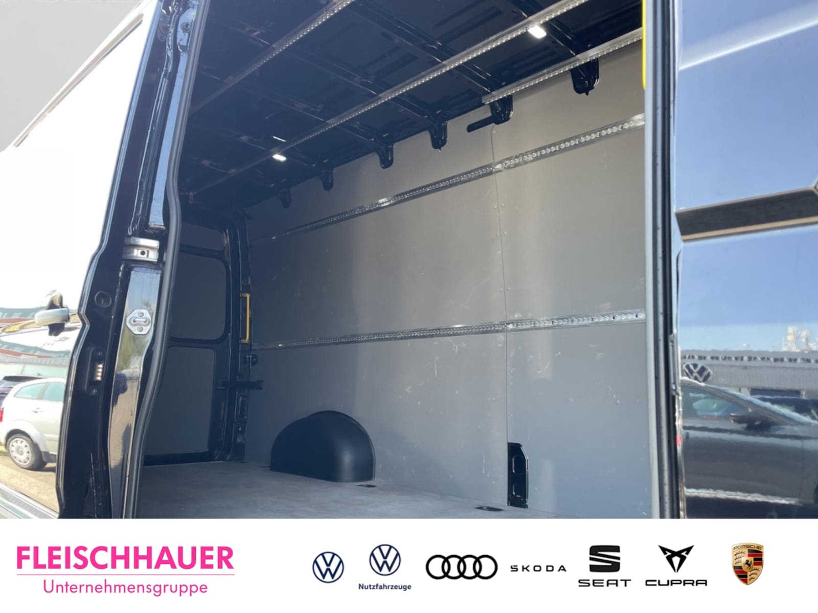 Volkswagen Crafter Kasten langer Radstand – Bild 12