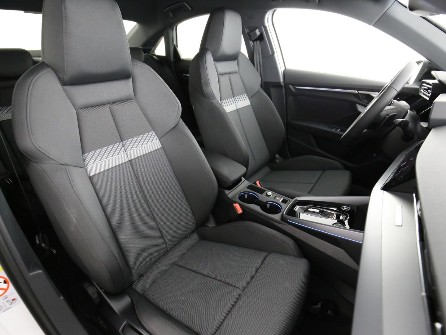 Bild über Audi A3 Limousine S line TFSI S tronic - für weitere Informationen kontaktieren Sie den Audi Partner