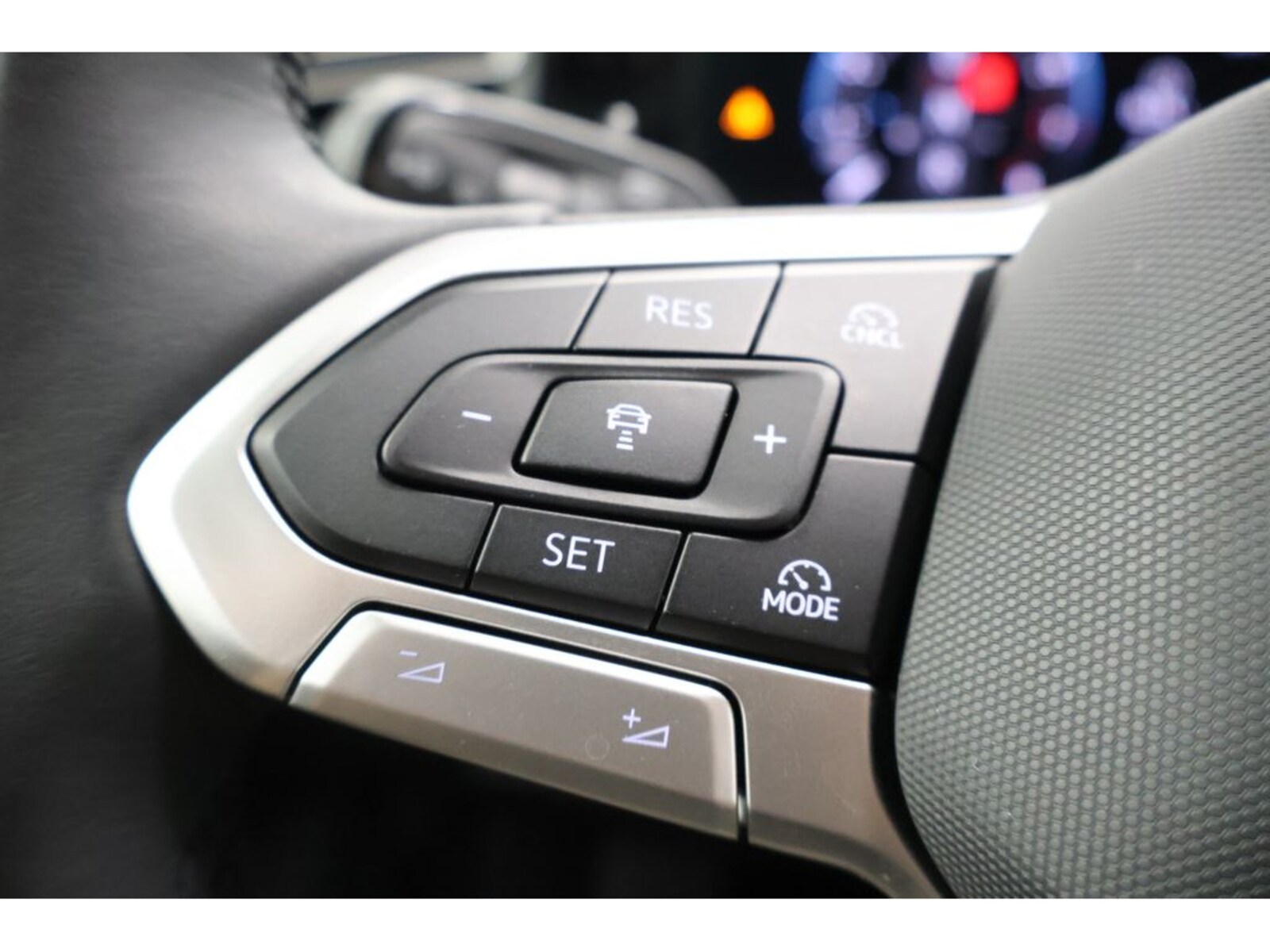 Volkswagen Tiguan – Bild 18