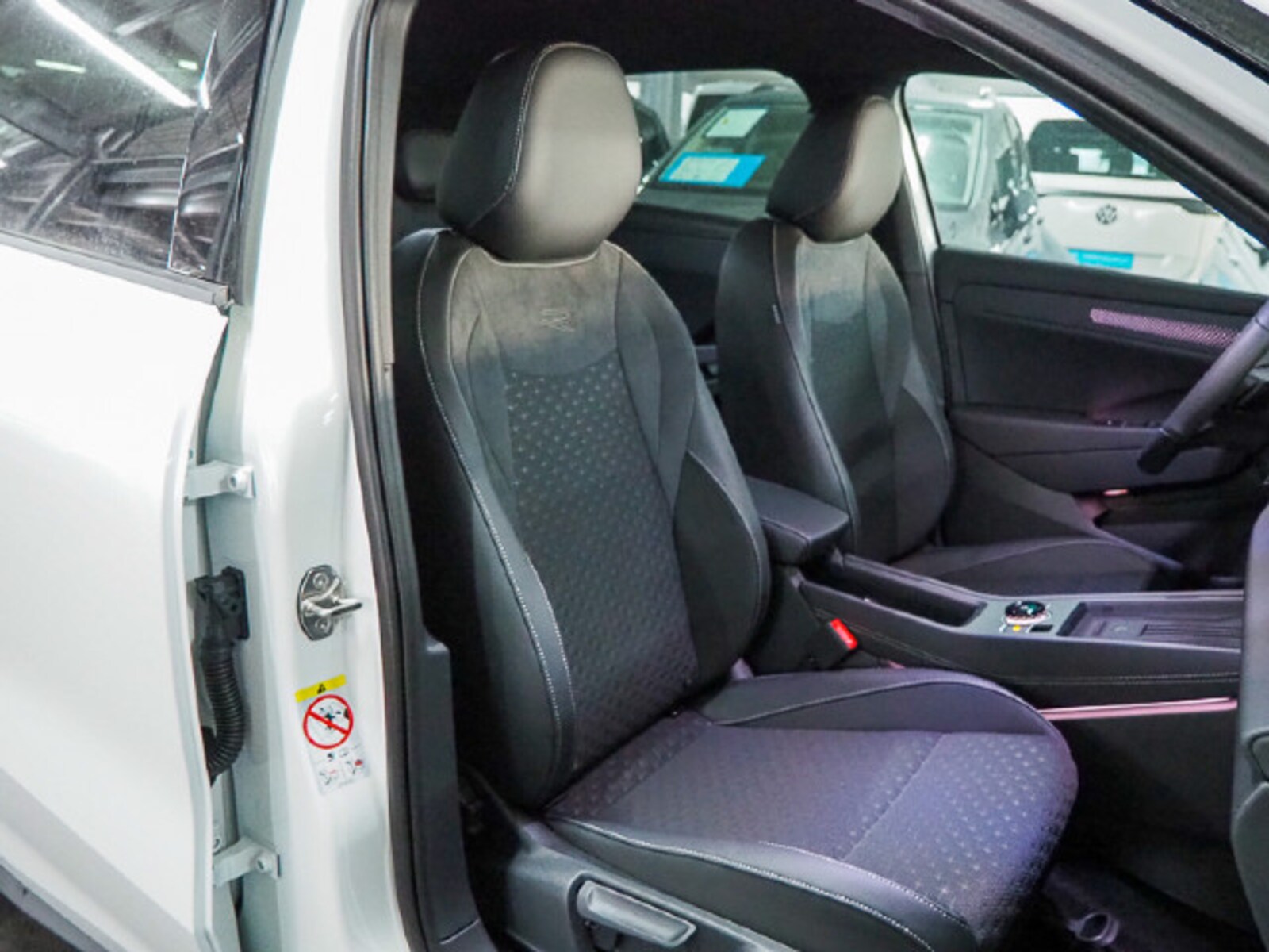 Volkswagen T-Roc – Bild 8