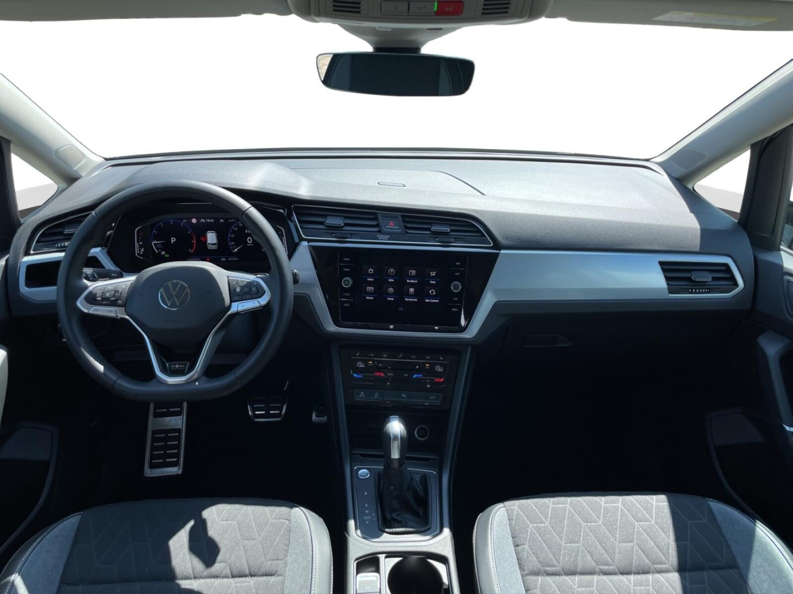 Volkswagen Touran – Bild 12