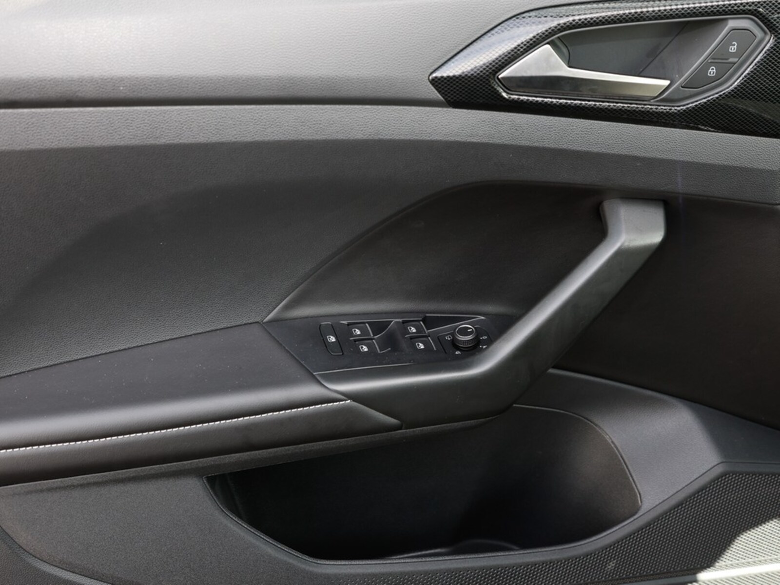 Volkswagen T-Cross – Bild 17