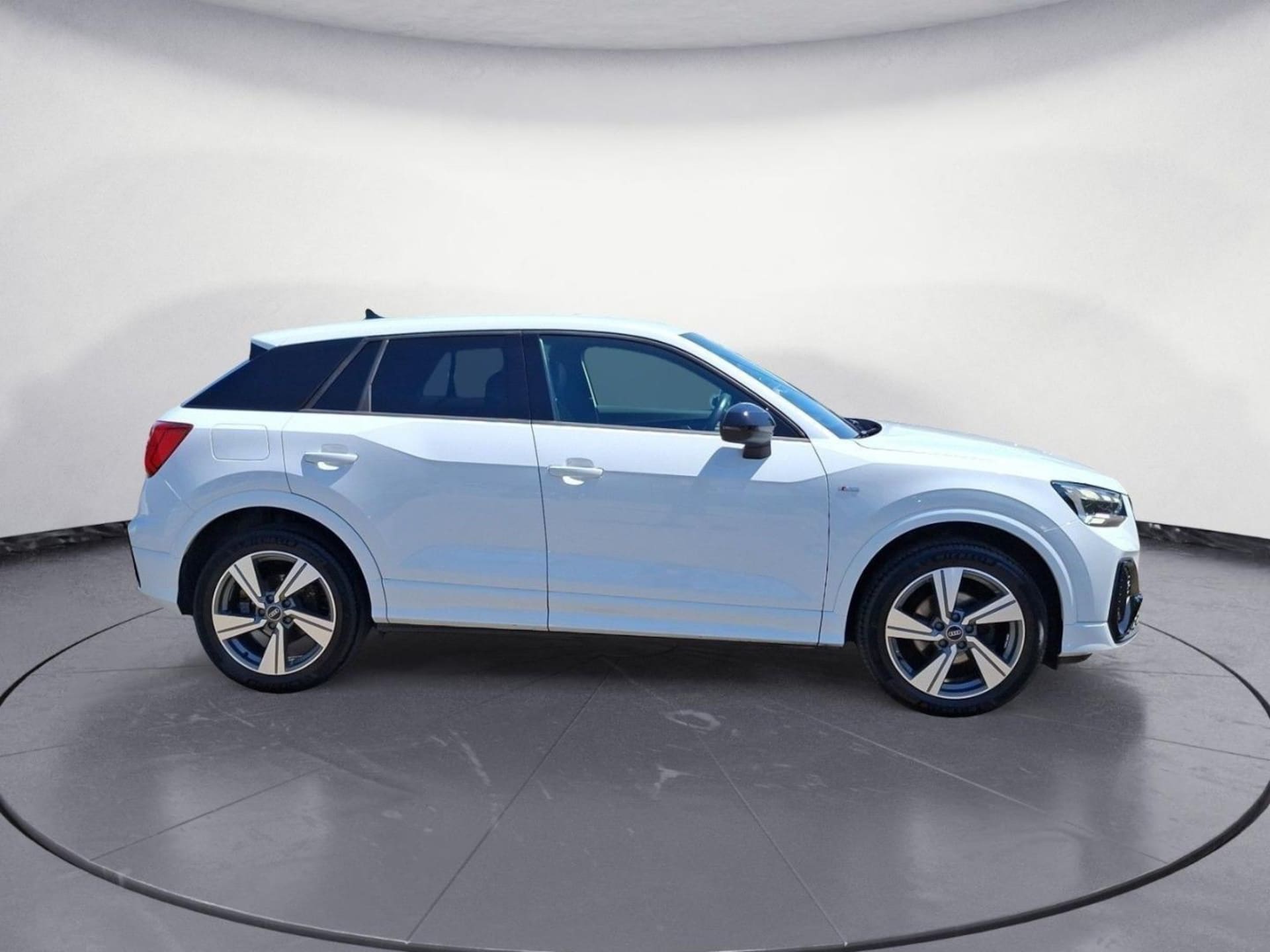 Audi Q2 S line
