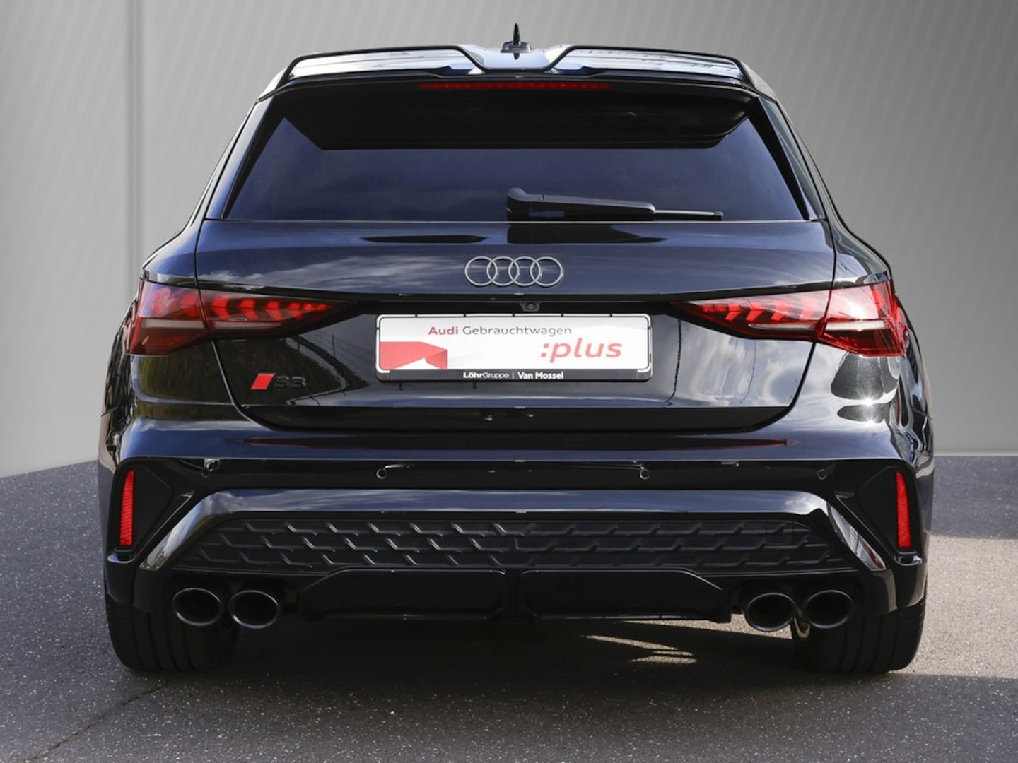 Bild über Audi S3 Sportback TFSI quattro S tronic - für weitere Informationen kontaktieren Sie den Audi Partner