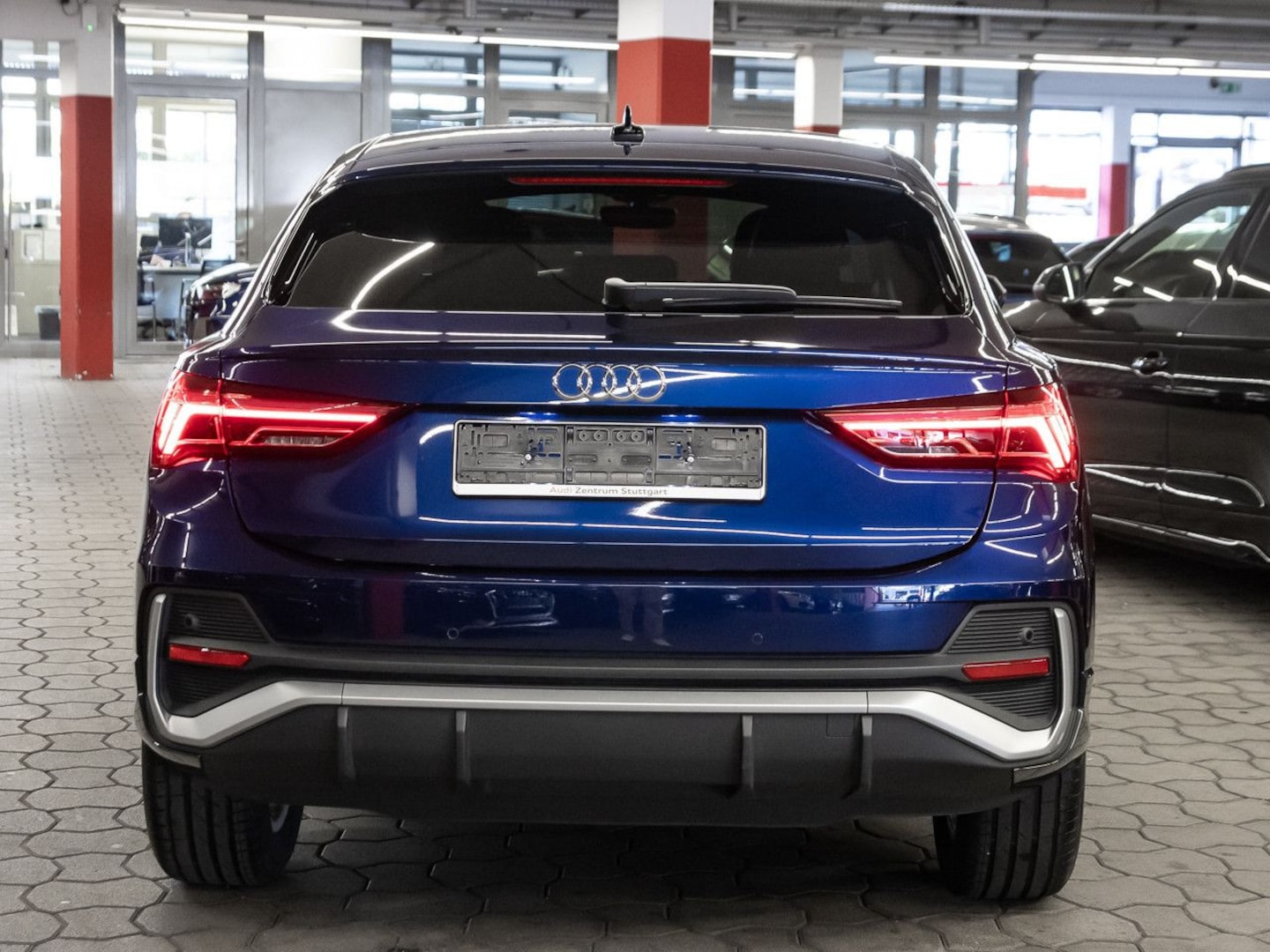 Bild über Audi Q3 Sportback S line 35 TFSI S tronic - für weitere Informationen kontaktieren Sie den Audi Partner