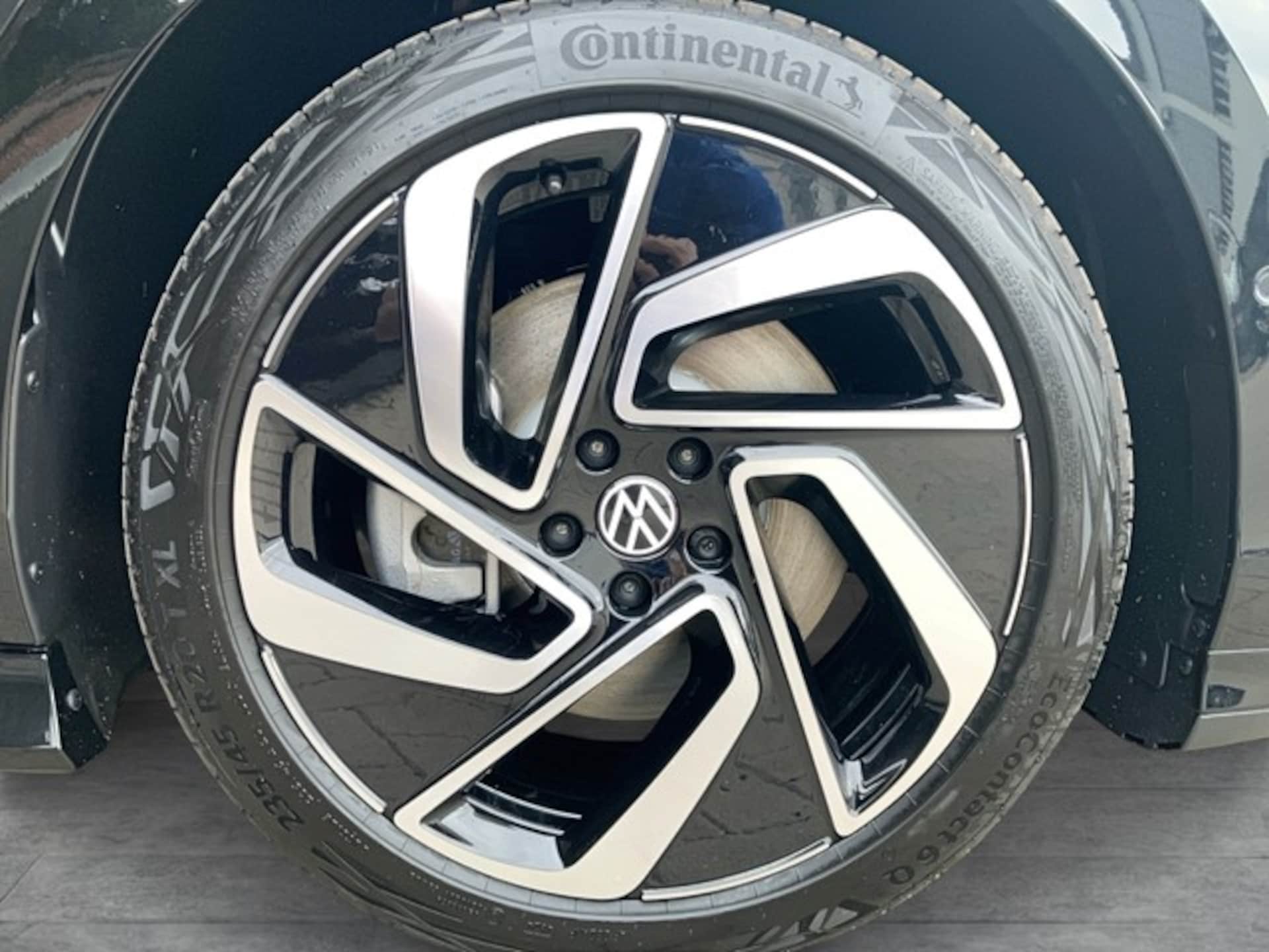 Volkswagen ID.7 GTX