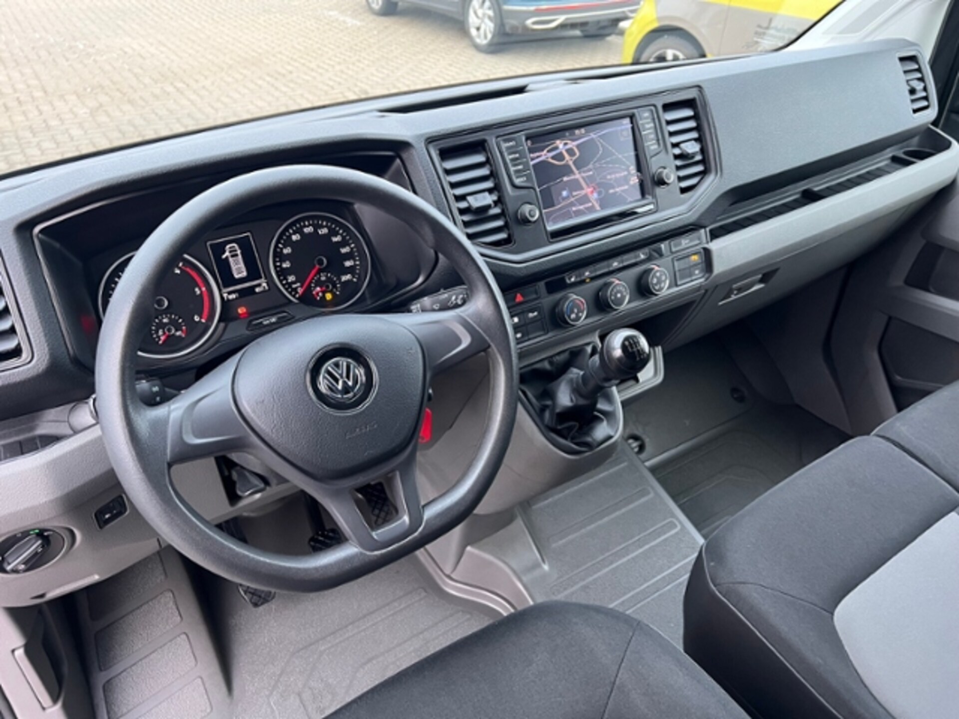 Volkswagen Crafter Kasten langer Radstand