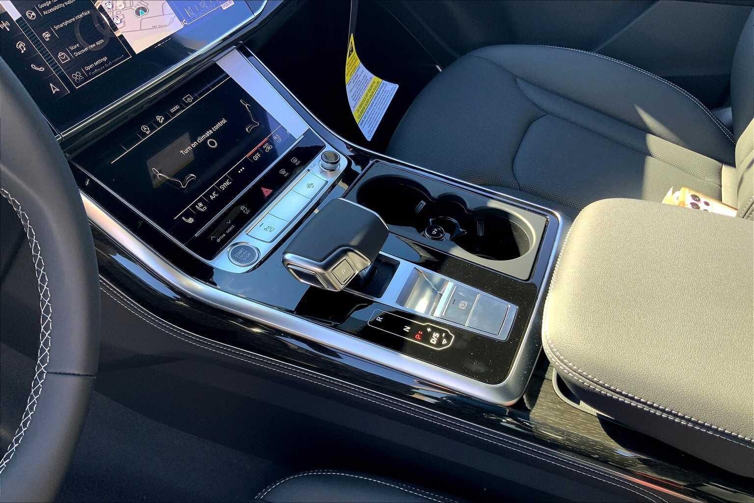 2025 Audi Q7 Premium Plus - Photo 7