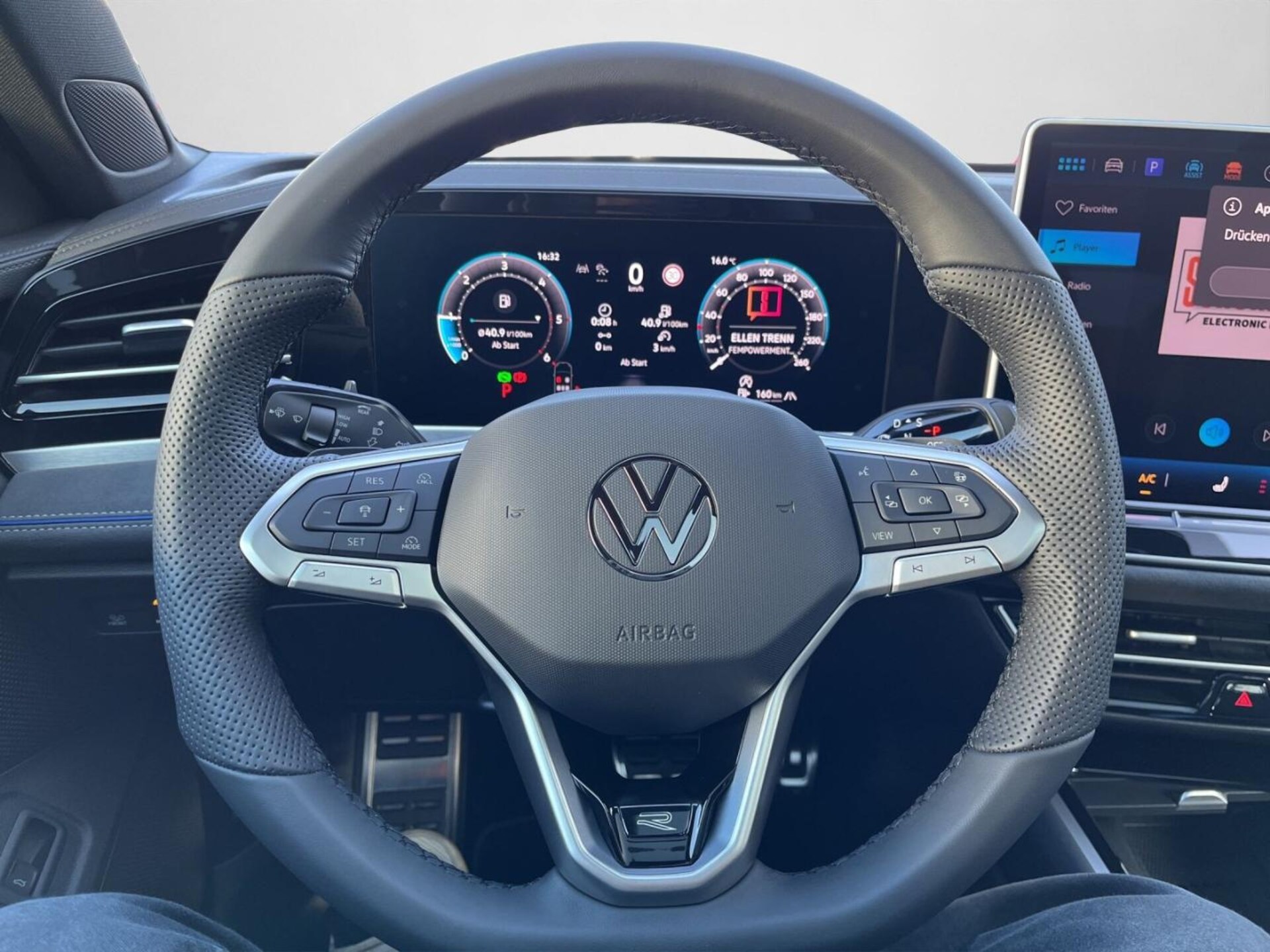 Volkswagen Passat R-Line