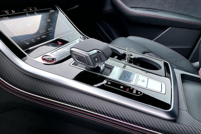 2026 Audi SQ8 Prestige - Photo 16