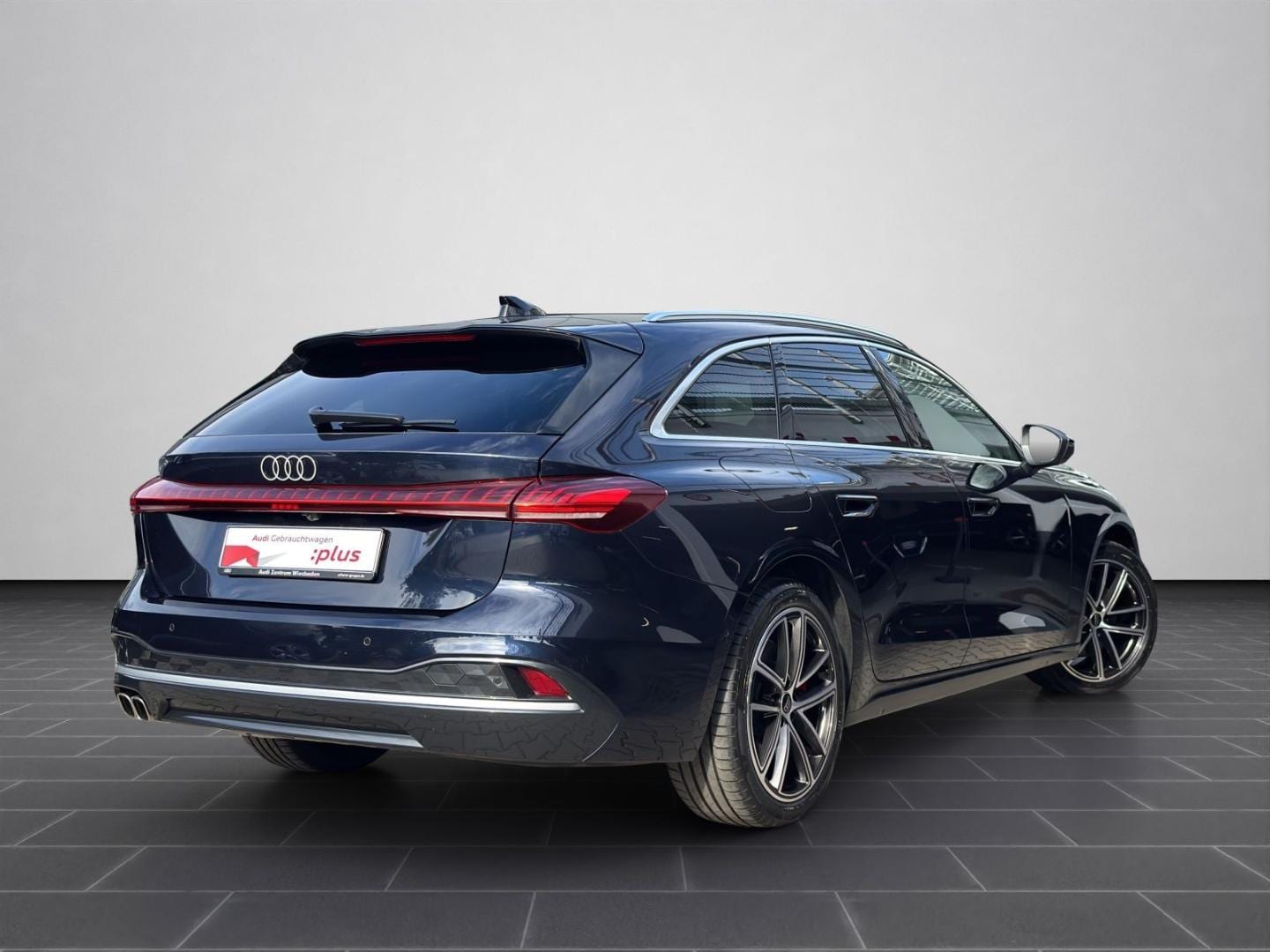 Bild über Audi A5 Avant TDI 150 kW S tronic - für weitere Informationen kontaktieren Sie den Audi Partner