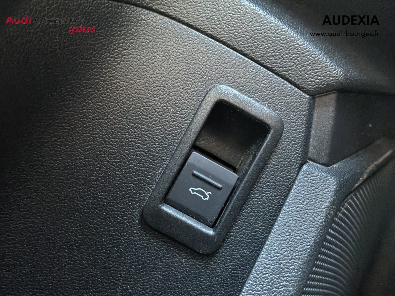 Image about Audi A3 Berline Design Luxe 30 TFSI 81 kW (110 ch) 6 vitesses