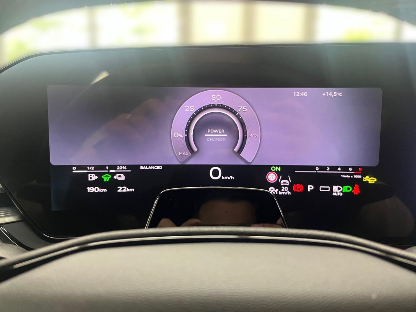 Bild über Audi A6 Avant e-hybrid edition one e-hybrid quattro 220 kW S tronic - für weitere Informationen kontaktieren Sie den Audi Partner