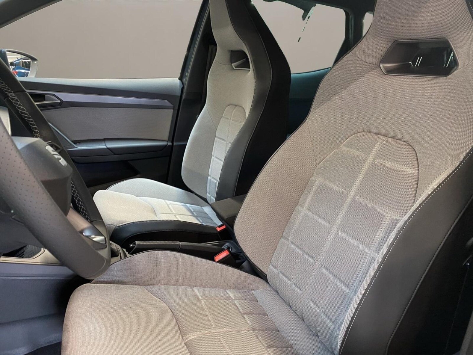 SEAT Arona – Bild 8