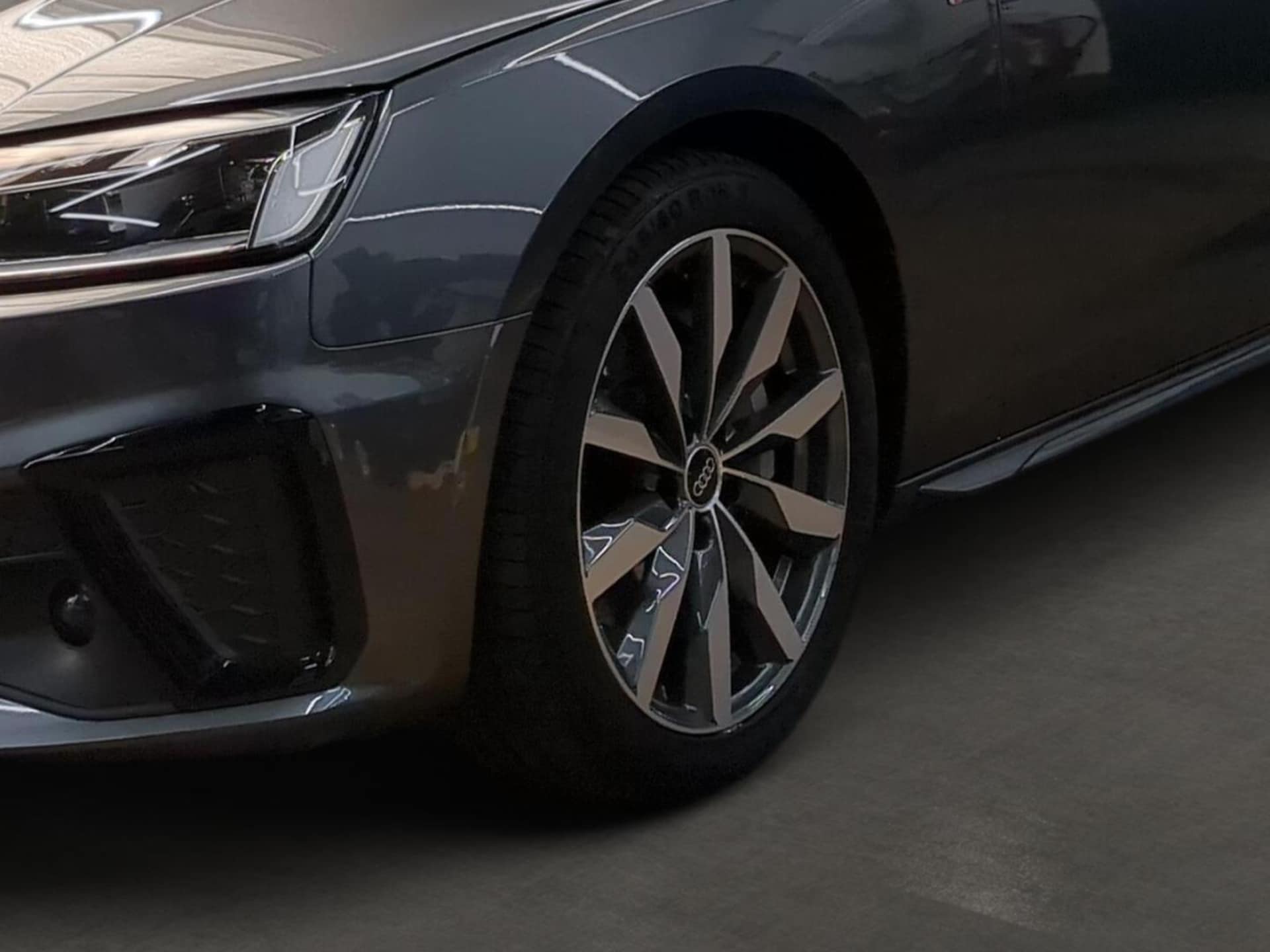 Audi A4 Avant S line