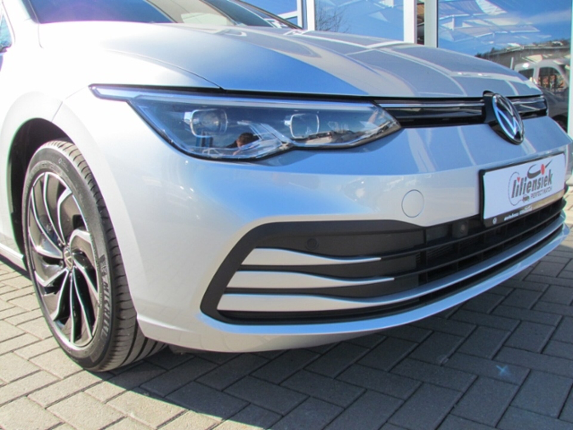 Volkswagen Golf Variant Life