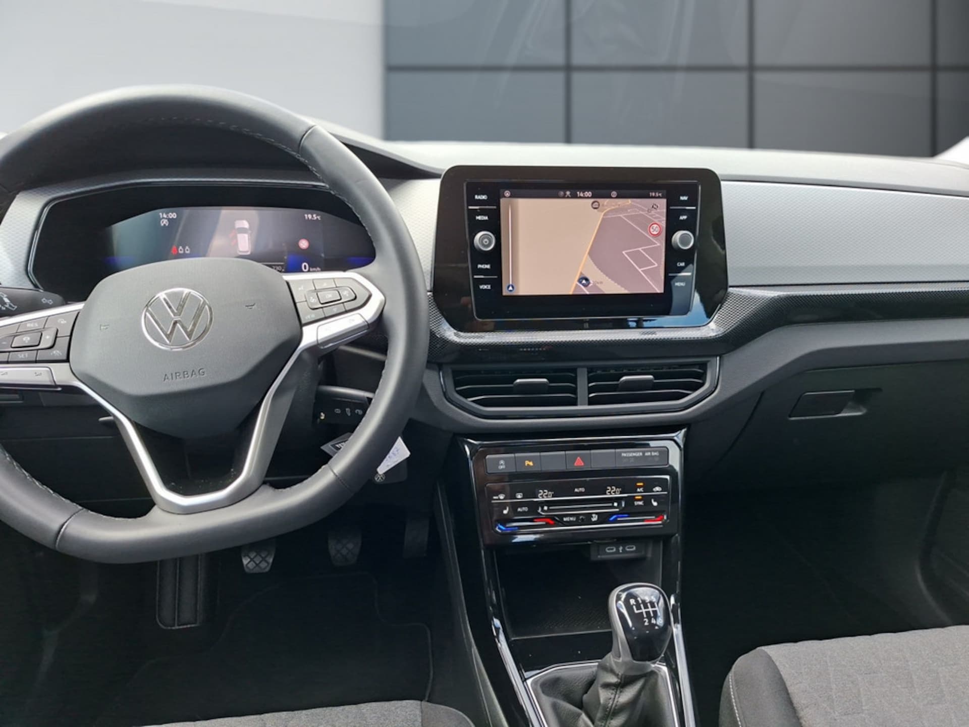 Volkswagen T-Cross Life